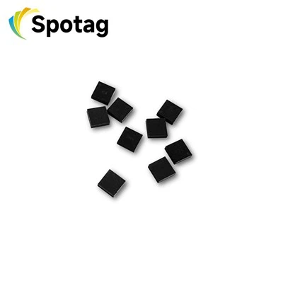 بطاقة معبأة برقاقة صغيرة جدًا